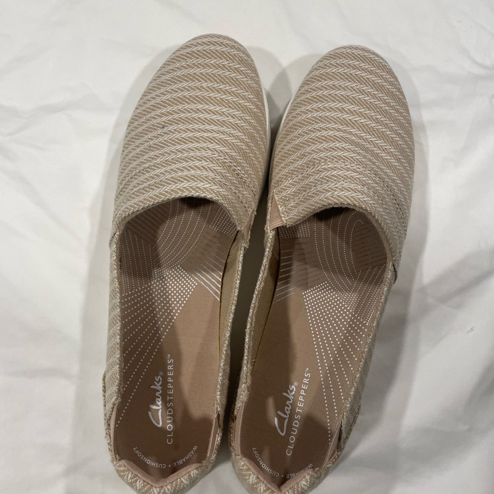 Clarks Cloudsteppers Beige Flats - image 1